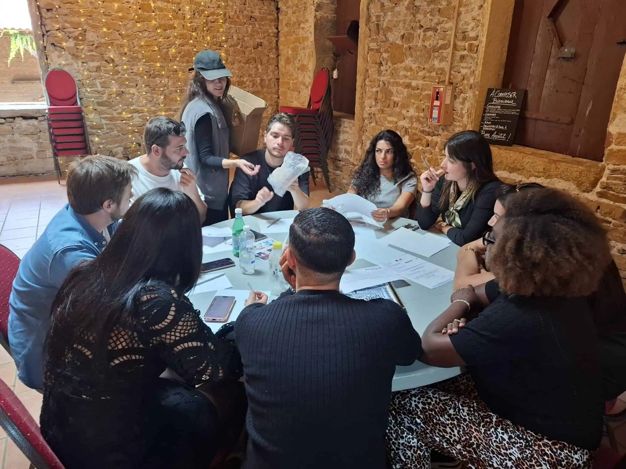 Medialab Factory durant une murder party Astus Séminaires